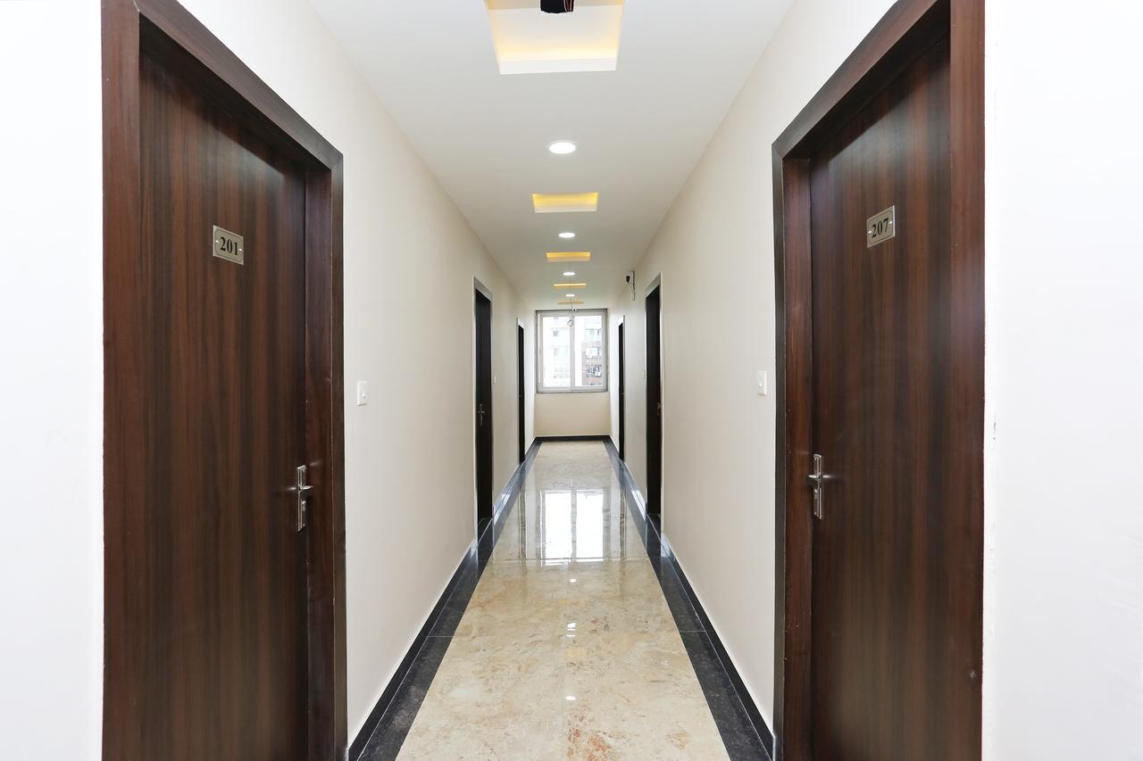 Oyo 15861 Hotel Shivganga Comfort Zone Rāipur Eksteriør billede